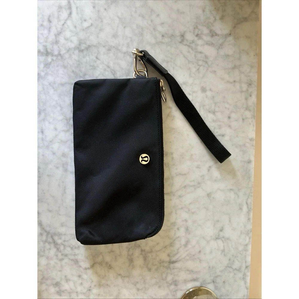 lululemon athletica lululemon black